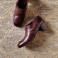 Women's 90s Walnut Brown Ankle Boots / 1990s Block Heel Booties / | Canada