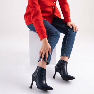 Women's Callizio Genuine Leather Goblet High Heels Bootie | Canada
