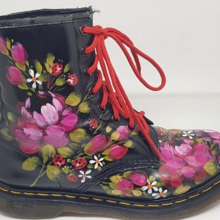 Women's Hand Painted Vintage Dr. Martens pankow | Canada