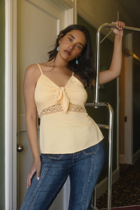 Special Offer Idyllwind Women's Lace Inset Tie-Front Cami | Yellow Special Offer Idyllwind Women's Lace Inset Tie-Front Cami | Yellow