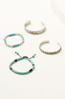 Special Offer Idyllwind Women's Amberwood Navajo pearl Bracelet Set - 4 Piece | Silver Special Offer Idyllwind Women's Amberwood Navajo pearl Bracelet Set - 4 Piece | Silver