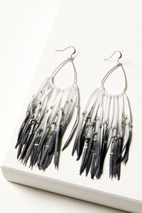 Special Offer Idyllwind Women's Rolynn Leather Ombre Studded Earrings | Black