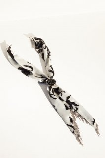 Special Offer Idyllwind Women's Georgia Chain Fringe Bandana Necklace with Rose Slider | Black/white Special Offer Idyllwind Women's Georgia Chain Fringe Bandana Necklace with Rose Slider | Black/white