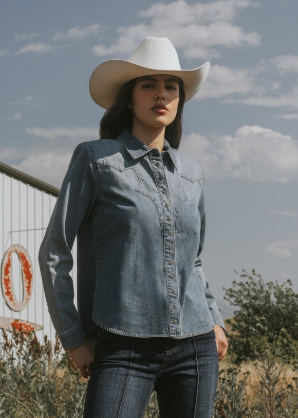 Special Offer Idyllwind Women's Huckleberry Medium Wash Long Sleeve Snap Western Shirt | Medium Wash