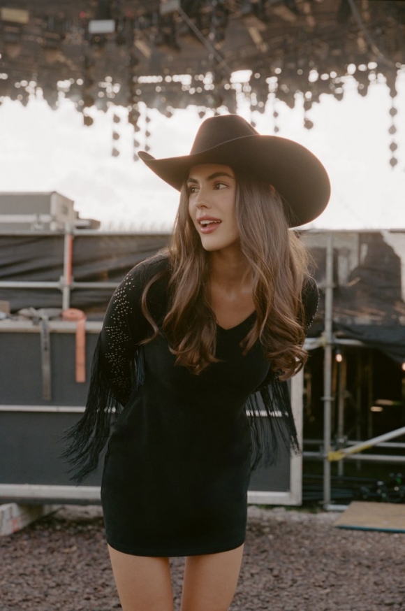 Special Offer Idyllwind Women's Lois Studded Long Sleeve Fringe Mini Dress | Black