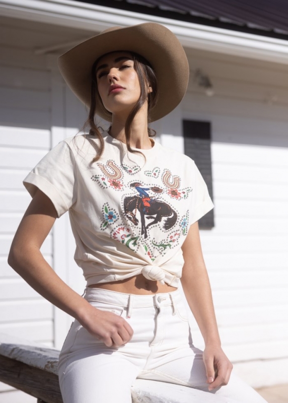 Special Offer Idyllwind Women's Rowena Embellished Short Sleeve Graphic Tee | Off White