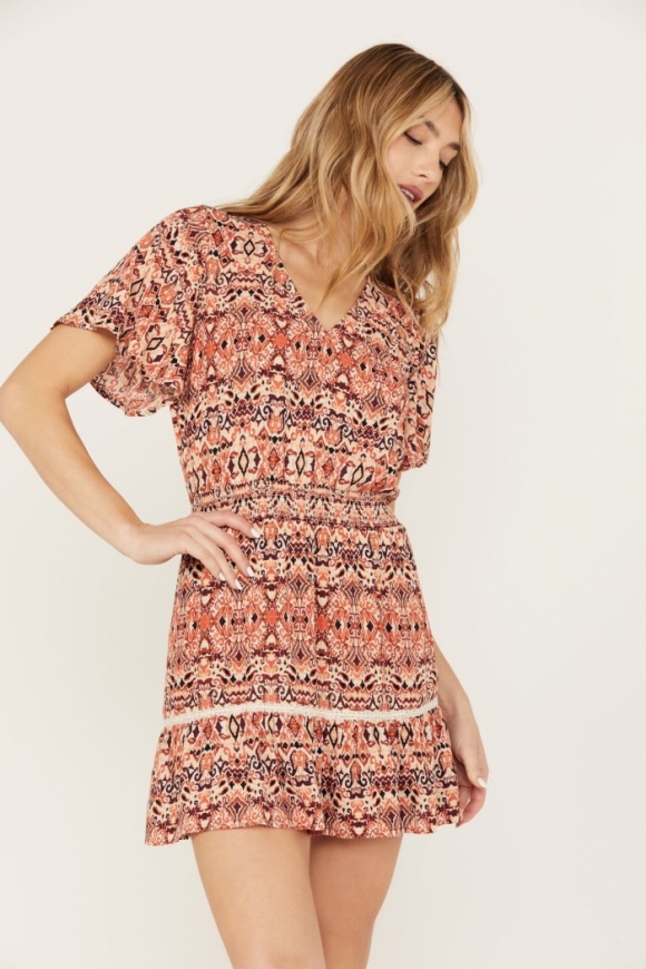 Special Offer Idyllwind Women's Blossom Flutter Sleeve Smocked Dress | Maroon