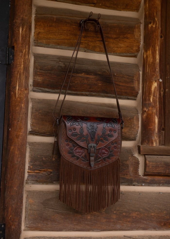 Special Offer Idyllwind Women's Lenora Longhorn Tooled Leather Crossbody Bag | Brown