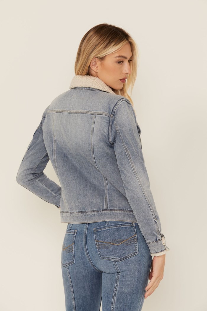 Special Offer Idyllwind Women's Edgewood Sherpa Lined Denim Jacket | Light Wash