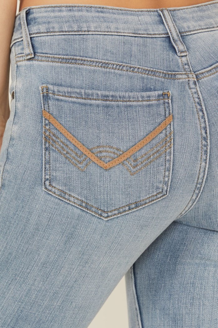 Special Offer Idyllwind Women's Arden Light Wash Rebel Mid Rise Bootcut Super Stretch Denim Jeans | Light Wash