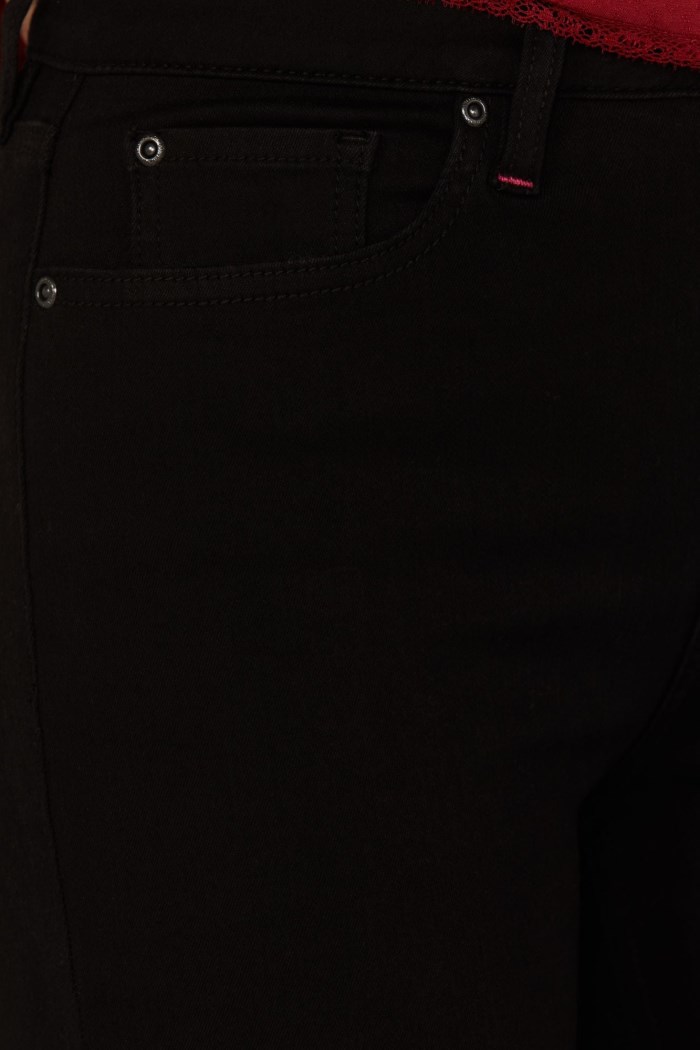 Special Offer Idyllwind Women's Knight Legend High Rise Bootcut Super Stretch Denim Jeans | Black