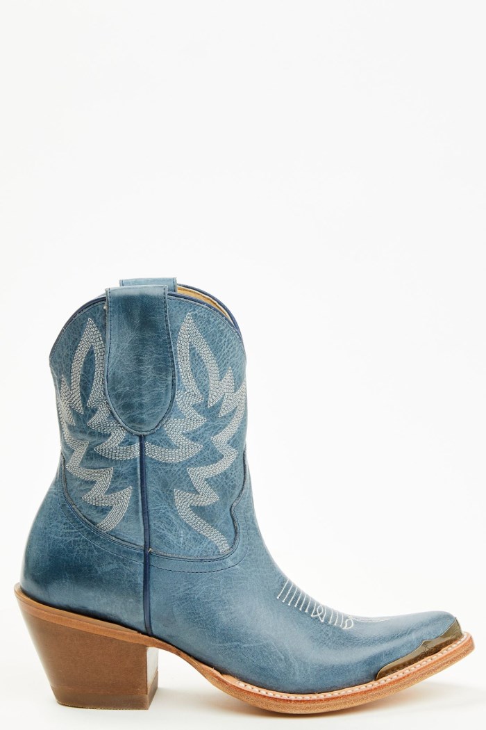 Special Offer Idyllwind Women's Wheels Navy Western Booties - Round Toe | Navy