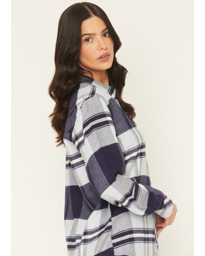 Special Offer Idyllwind Women's Shadowood Plaid Print Long Sleeve Snap Flannel Shirt | Indigo