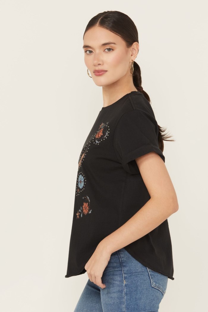 Special Offer Idyllwind Women's Studded Bull Skull Short Sleeve Graphic Tee | Black