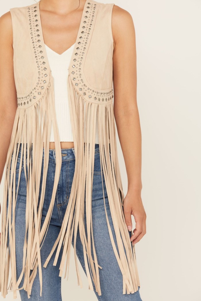 Special Offer Idyllwind Women's Walnut Studded Fringe Faux Suede Vest | Sand