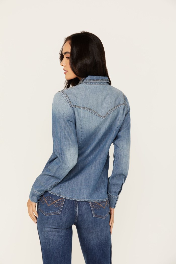 Special Offer Idyllwind Women's Rigid Wayside Studded Chambray Long Sleeve Snap Western Shirt | Medium Wash