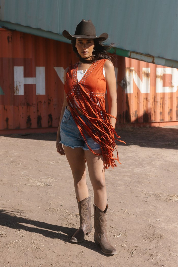 Special Offer Idyllwind Women's Walnut Studded Faux Suede Fringe Vest | Chilli