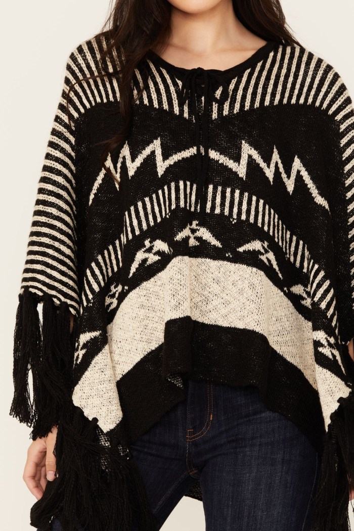 Special Offer Idyllwind Women's Eatons Thunderbird Poncho Sweater | Black