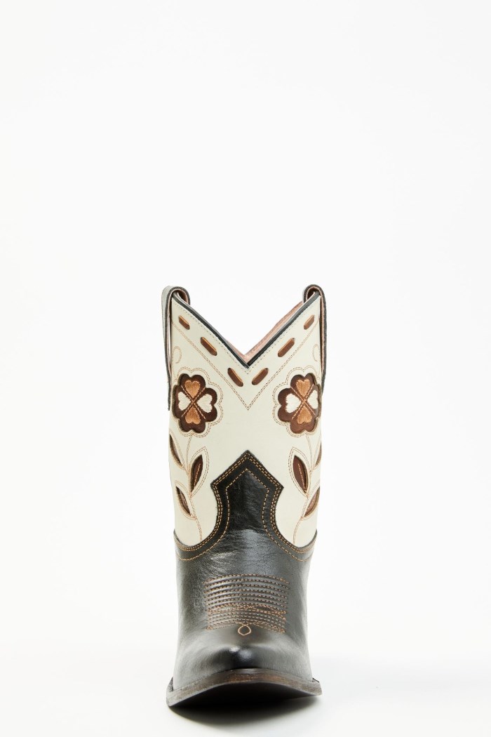 Special Offer Idyllwind Women's Runaway Black Western Booties - Round Toe | Black