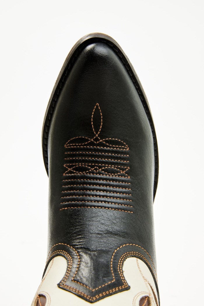 Special Offer Idyllwind Women's Runaway Black Western Booties - Round Toe | Black