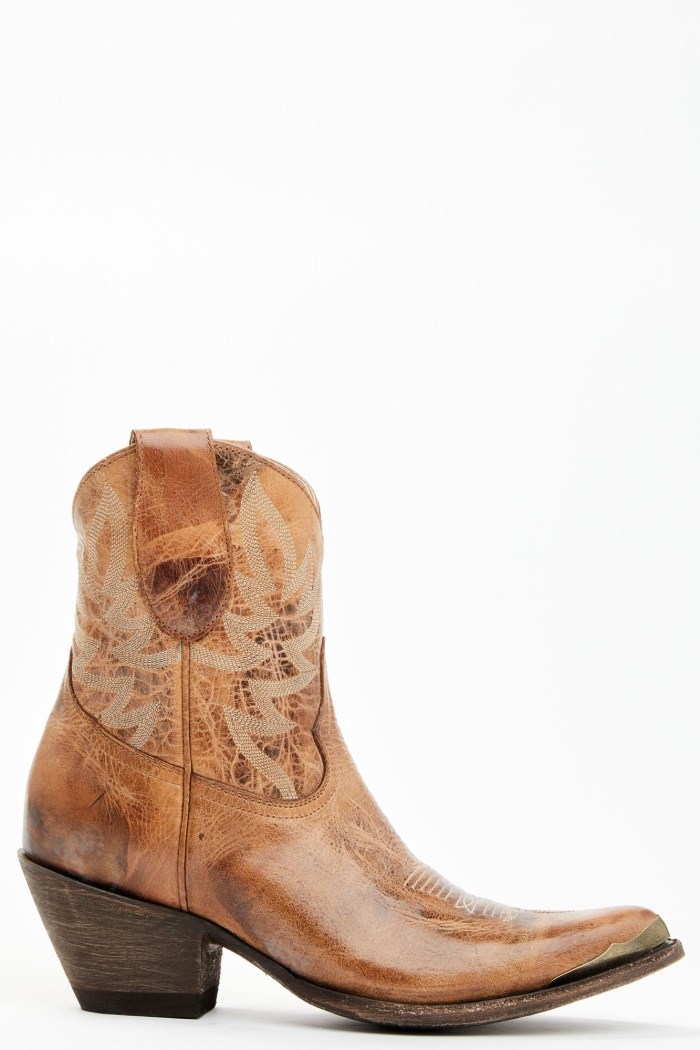 Special Offer Idyllwind Women's Wheels Dublin Taupe Leather Western Booties - Round Toe | Taupe