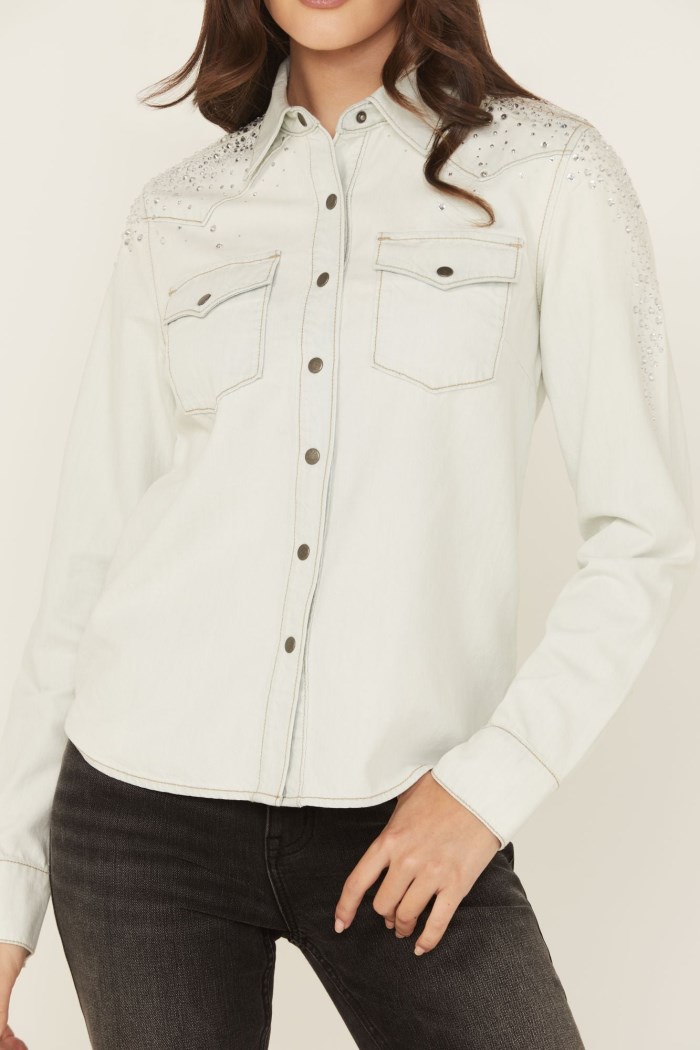 Special Offer Idyllwind Women's Embellished Light Wash Long Sleeve Snap Denim Shirt | Light Wash