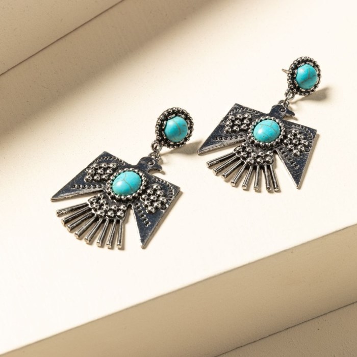 Special Offer Idyllwind Women's Turquoise Beaded Thunderbird Earrings | Silver