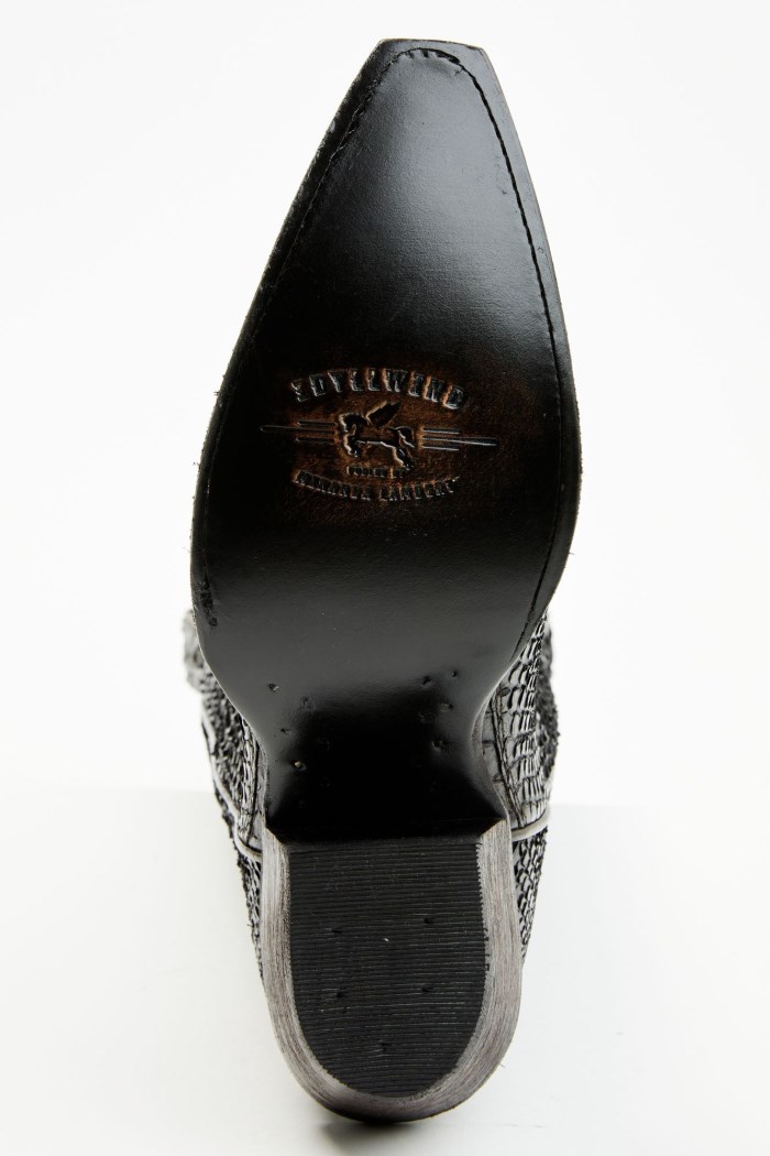 Special Offer Idyllwind Women's Slay Black Python Tall Western Boots - Snip Toe | Black