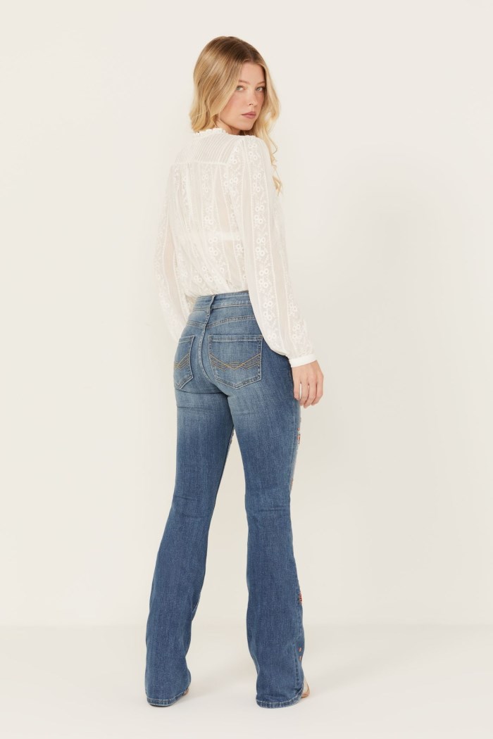 Special Offer Idyllwind Women's Briley Medium Wash Mid Rise Embellished Stretch Bootcut Jeans | Medium Wash