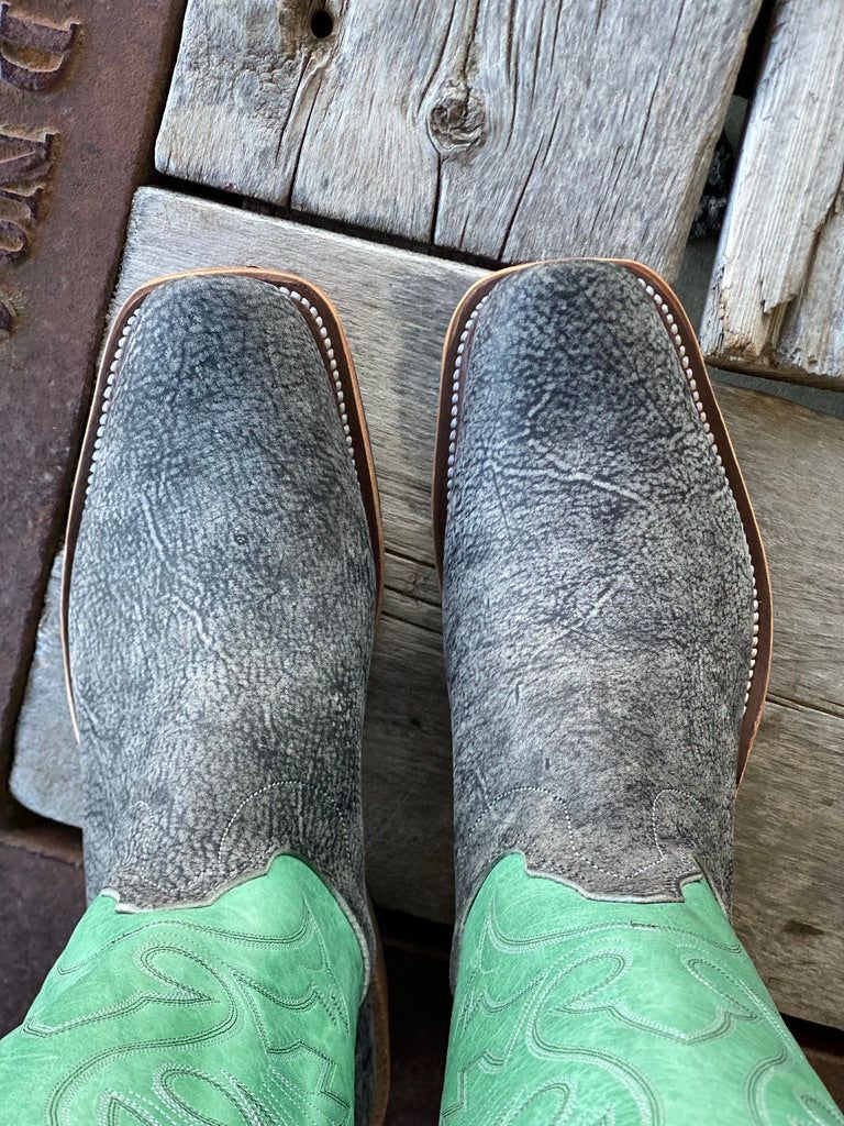 New Arrivals Olathe Slate Safari Giraffe Grey Pull Boots - Grey/Green