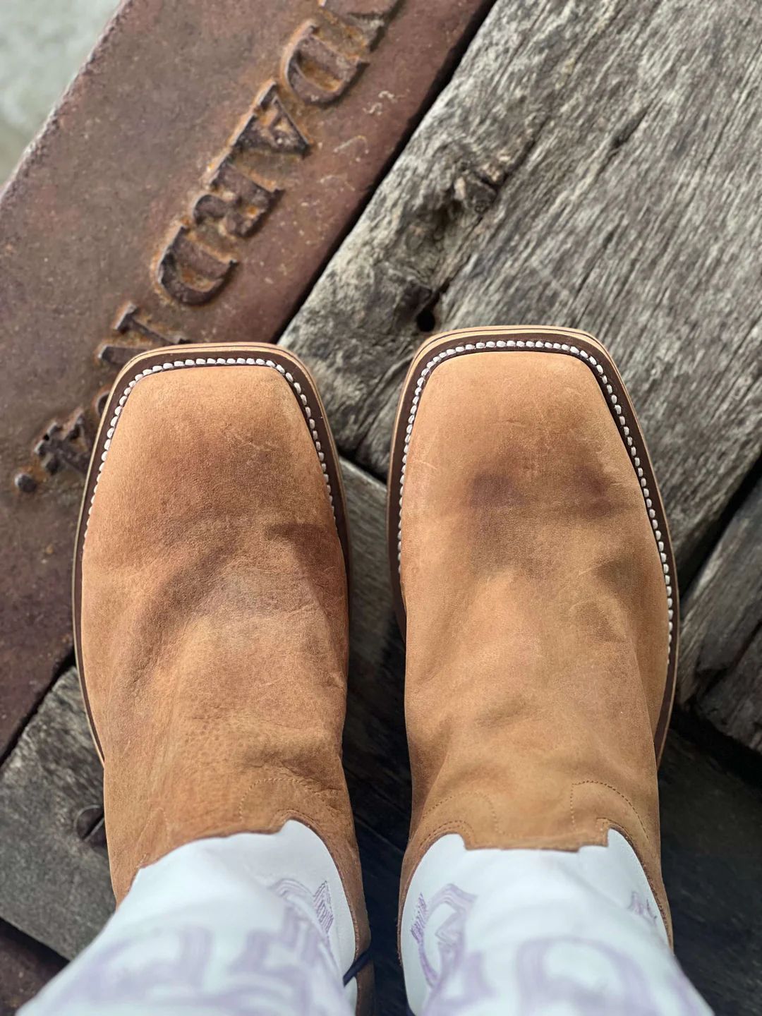 New Arrivals Olathe Dune Rough Rider Stovepipe Boots - Brown/White