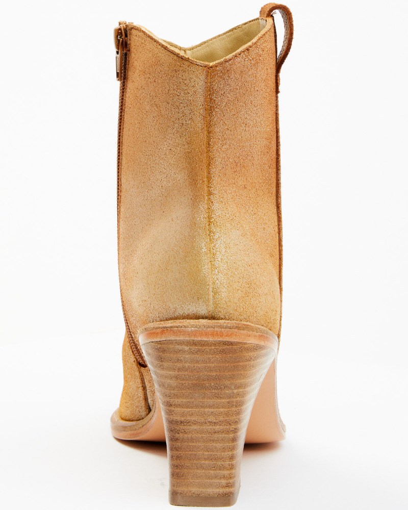 Quick Ship Shyanne Latest Women's Goldie Western Boots - Round Toe | Gold